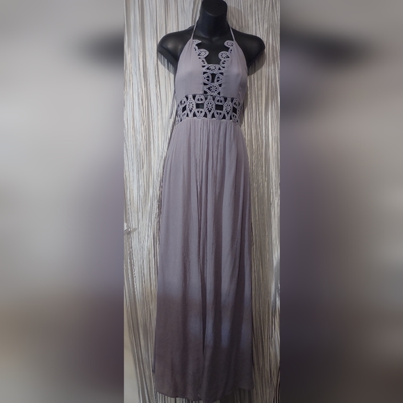 Stella luce plunging halter cut out maxi dress - Picture 4 of 12